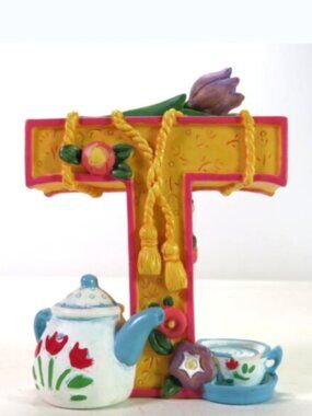 Mary Engelbreit letter "T" resin alphabet 1999 3" tall CHIPS Teapot & Cup